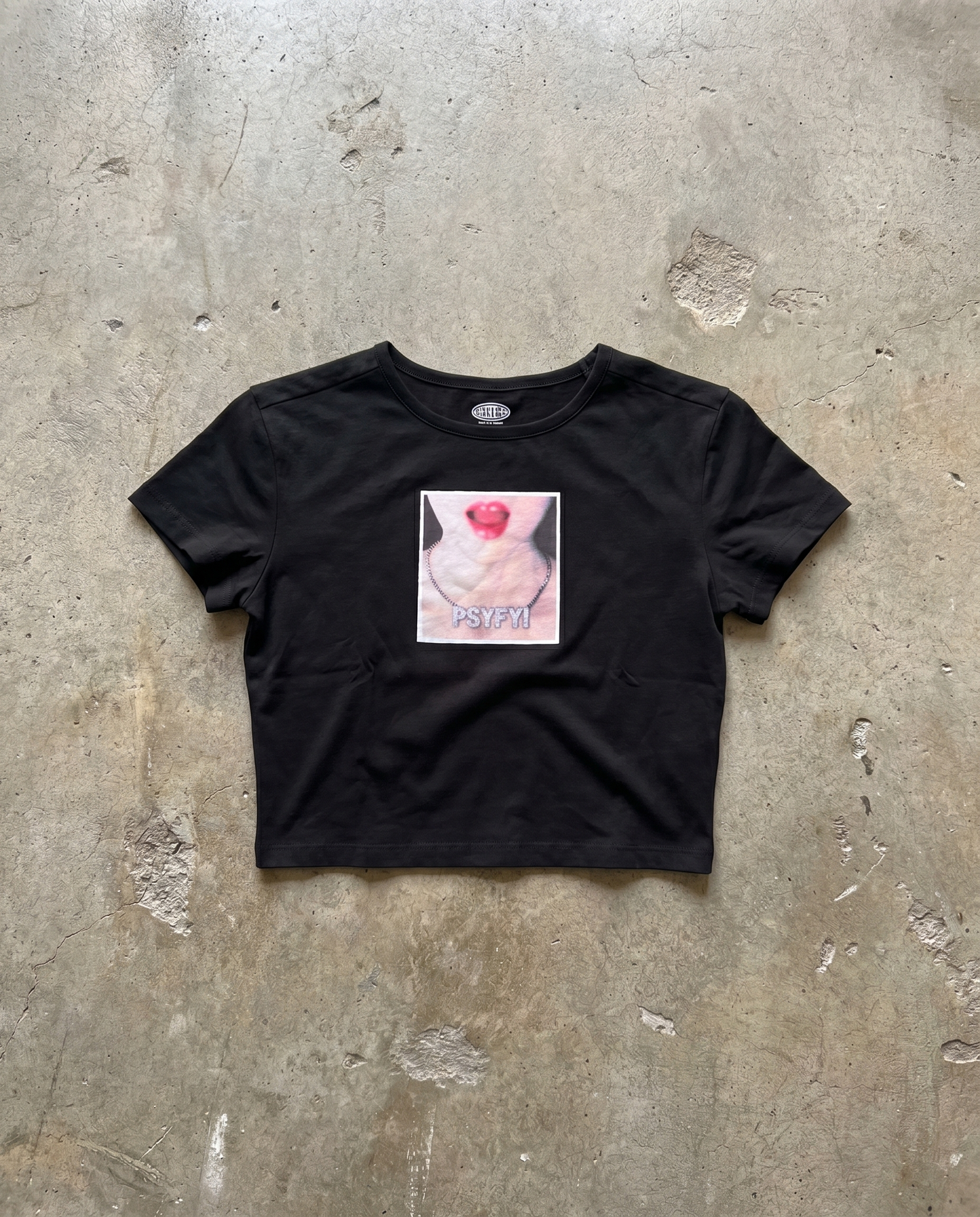 PSYFYI CHAIN BABY TEE